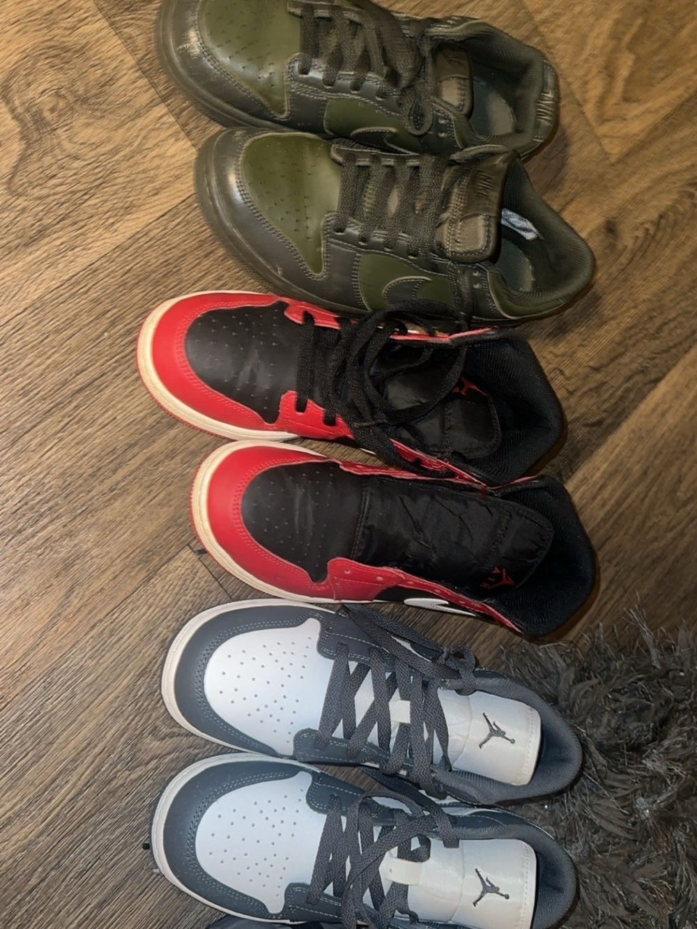 Assorted boys size 7y shoes